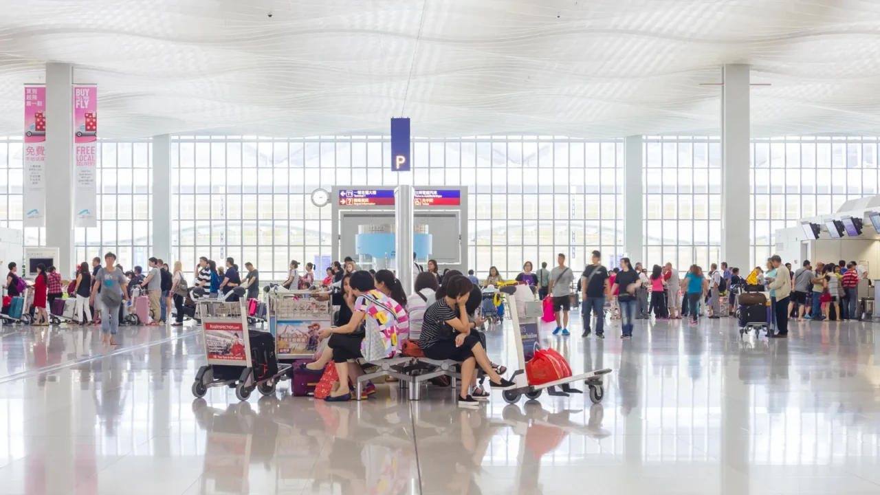 passengers in the hong kong international airport