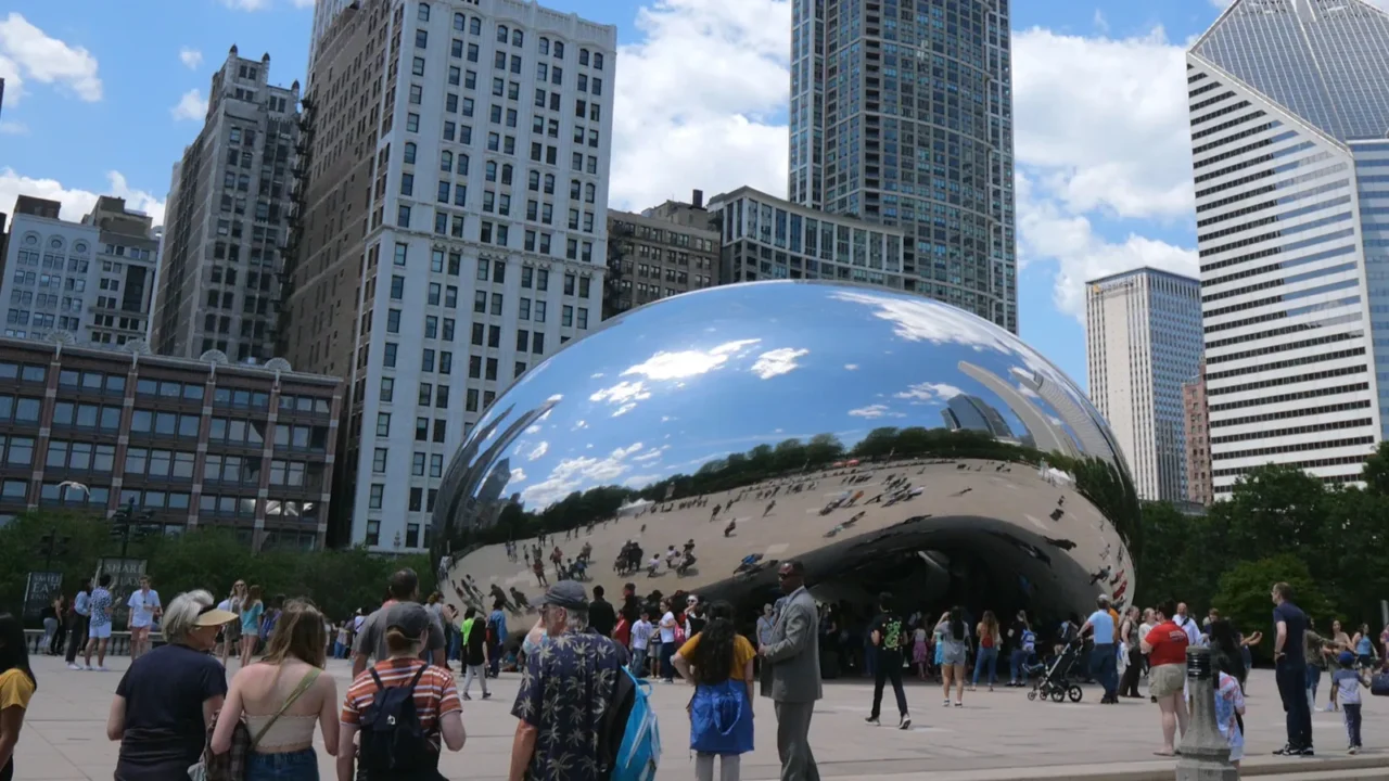 popular landmark in chicago  cloud gate at millennium park