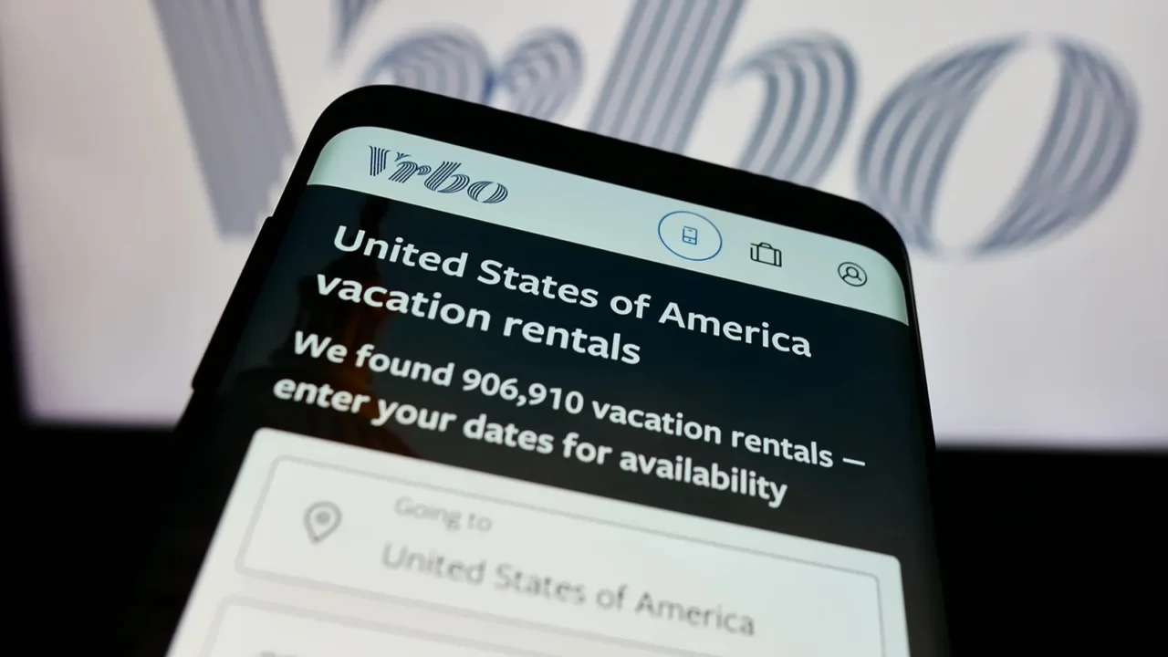 stuttgart germany 11292023 smartphone with website of us online