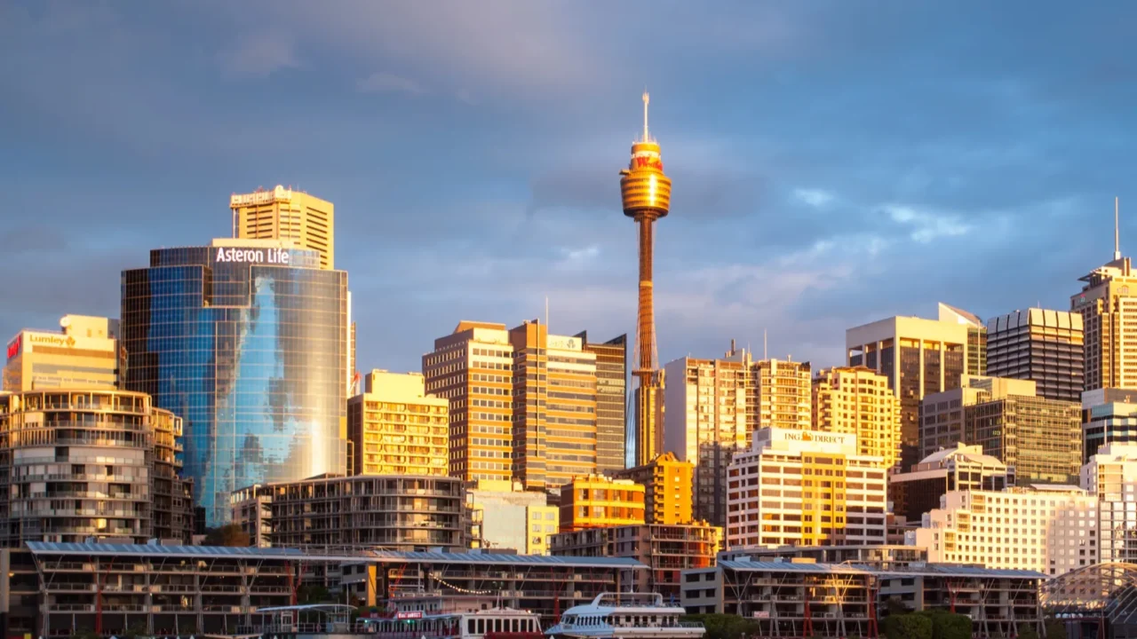 sydney cbd at dusk