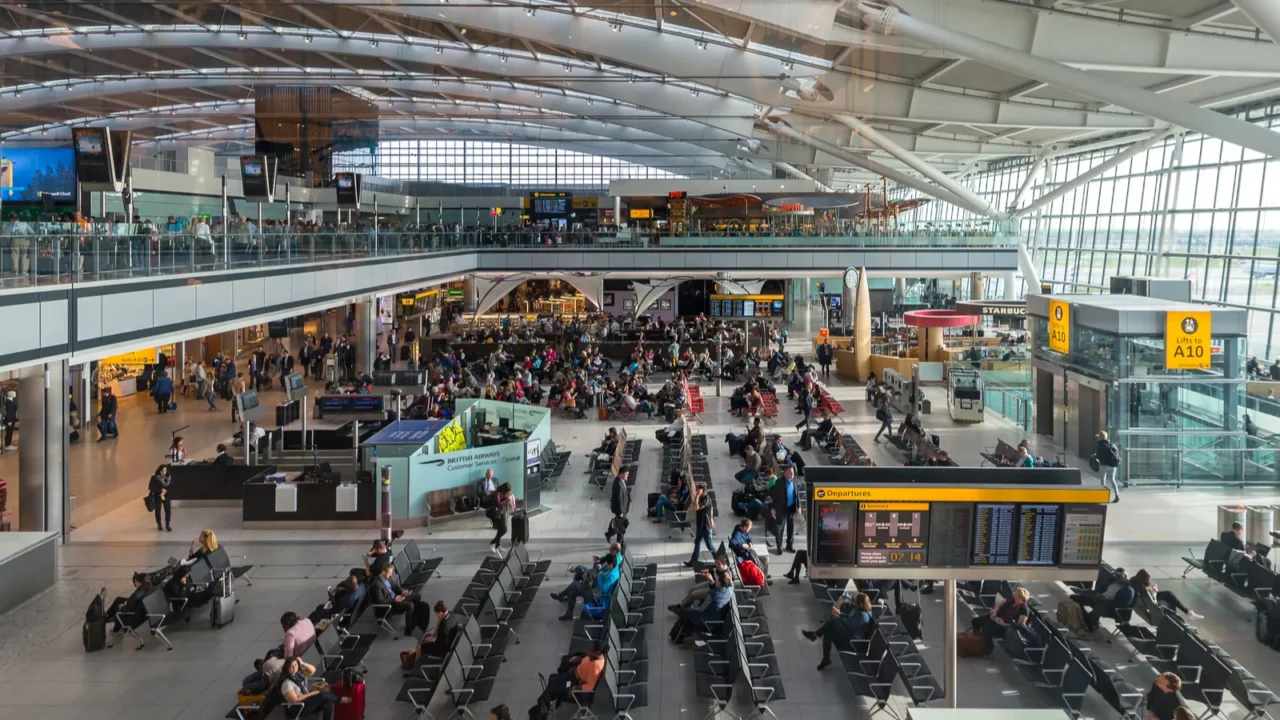 terminal of heathrow airport in london