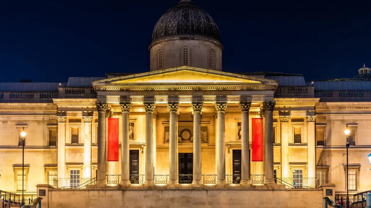 the national gallery in trafalgar square london