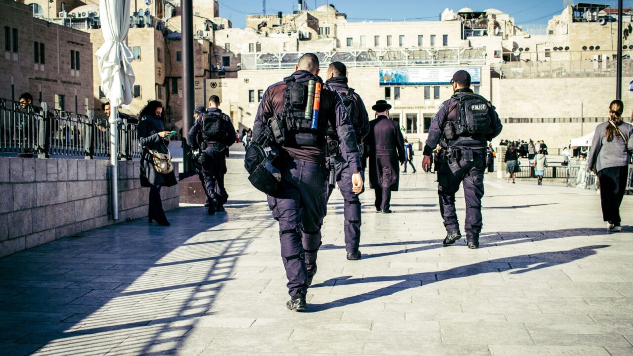 Jerusalem, Israel – December 27, 2023 Israeli police patrol the main square at the Western Wall in Jerusalem, Israel. This holy place is sensitive, Jews from all over the world gather here to pray.