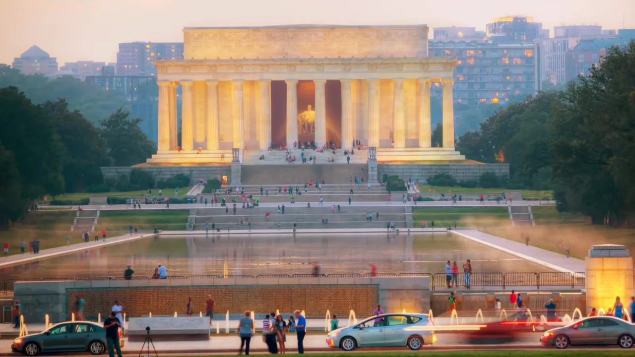abraham lincoln memorial in washington