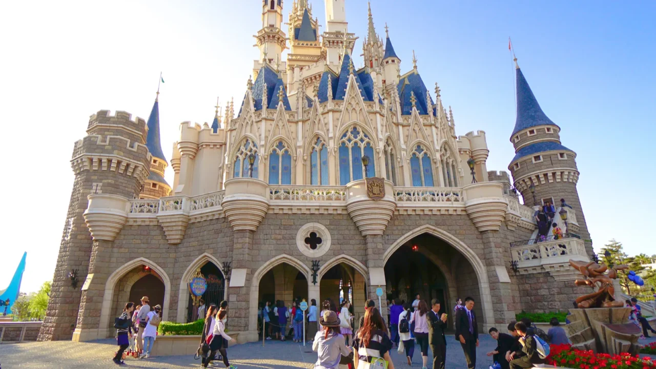 beautiful cinderella castle the icon of tokyo disneyland in tokyo