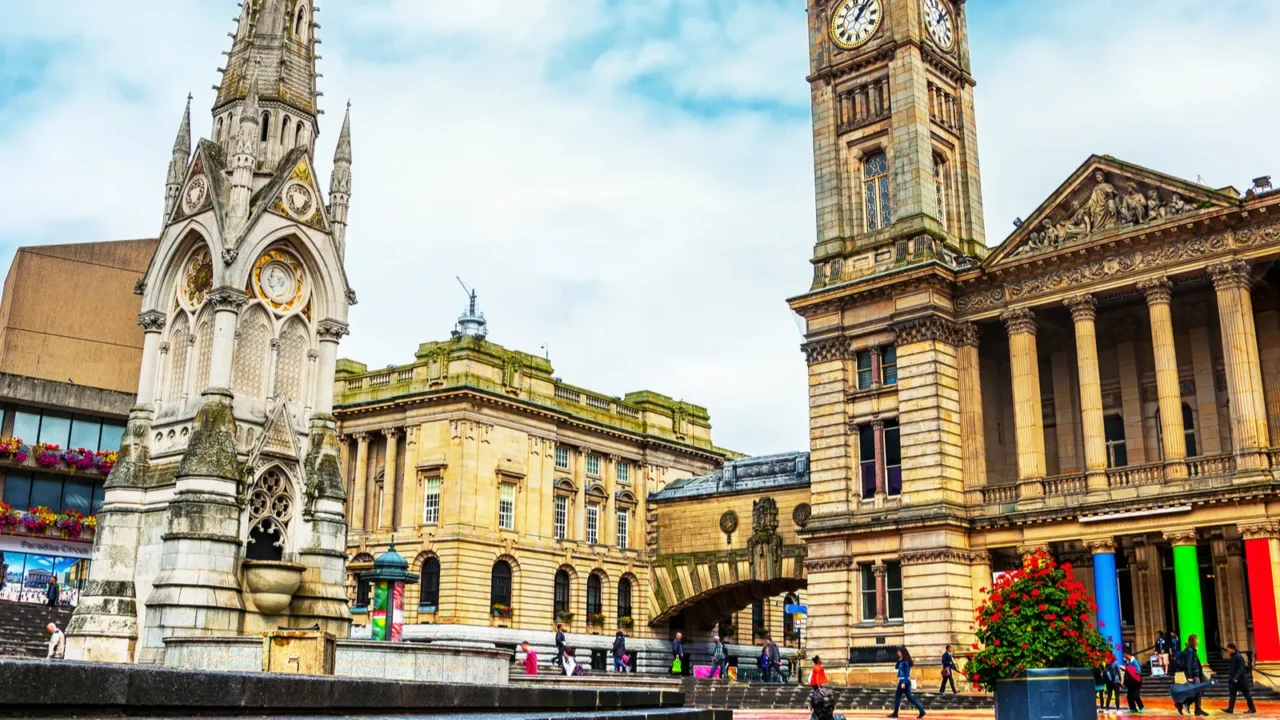 chamberlain square in birmingham uk