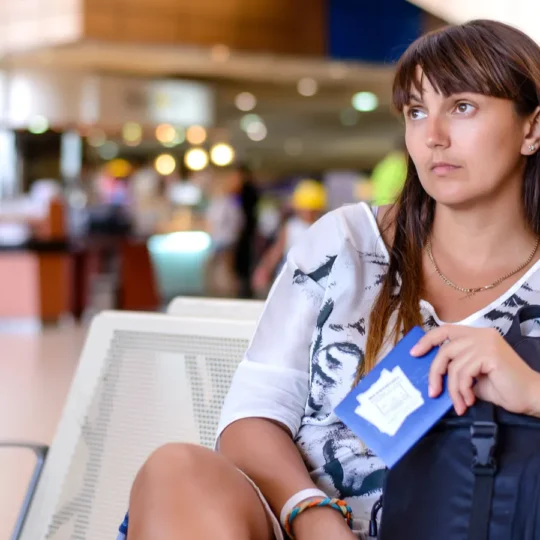 Why returning home after travel feels emotionally difficult for many people