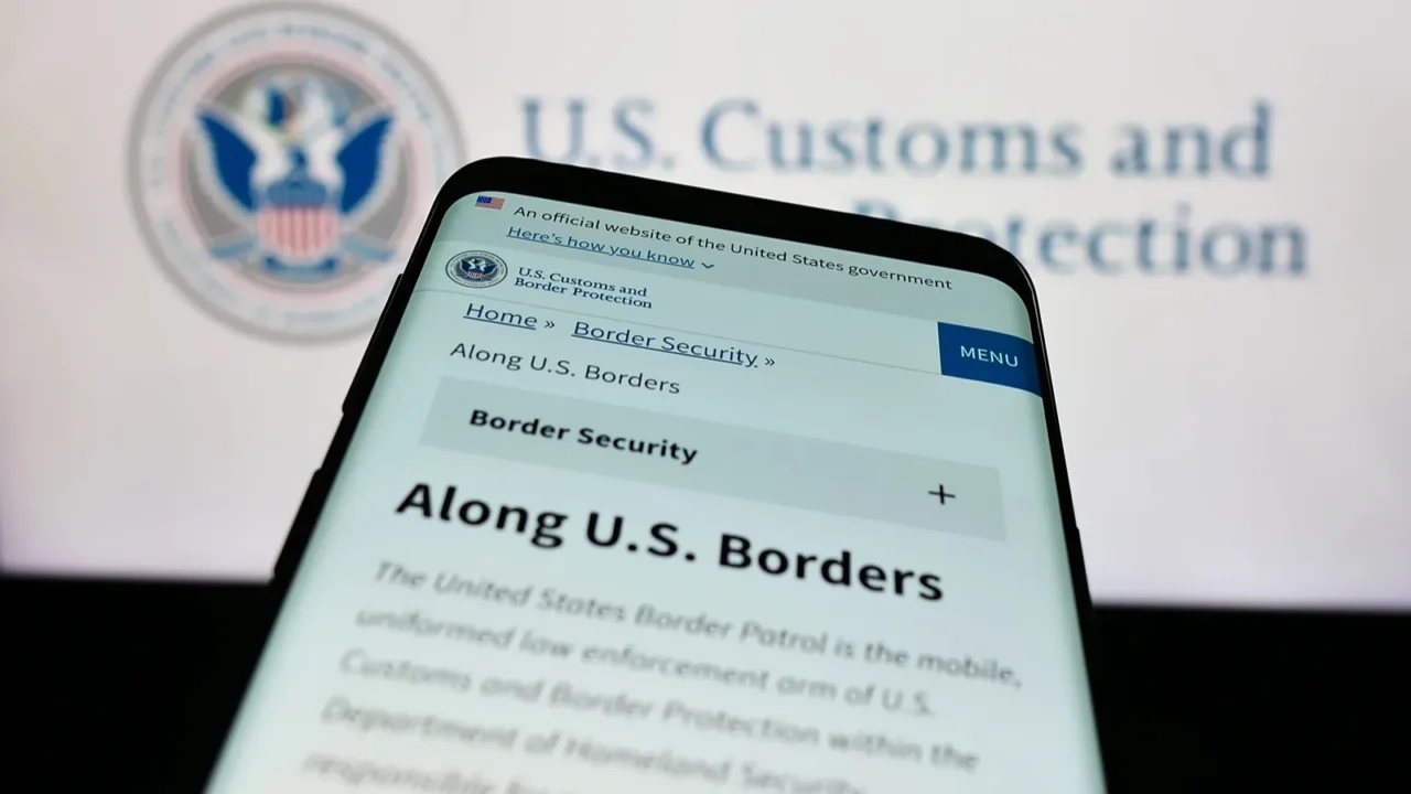 stuttgart germany  10292023 mobile phone with website of agency