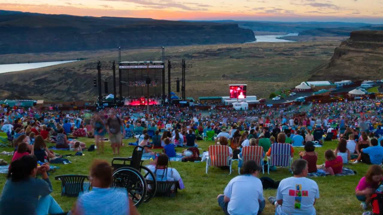 the gorge ampitheater at creation nw 2006