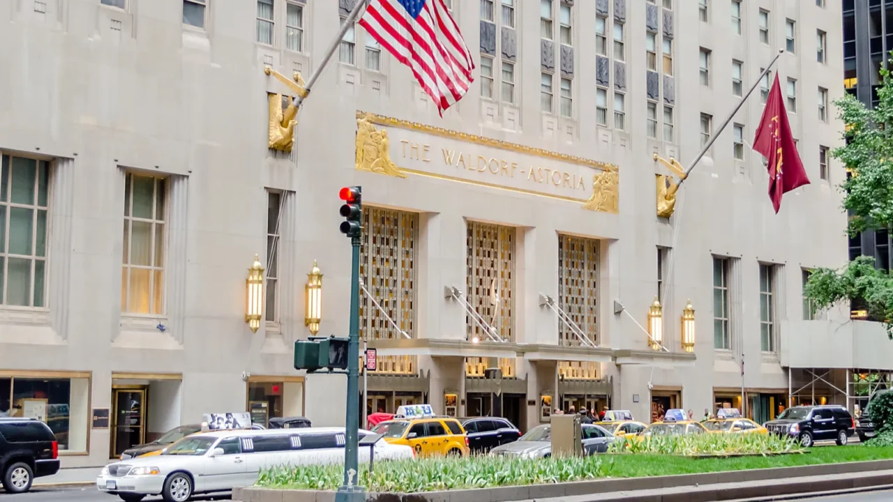 the waldorfastoria hotel in new york city