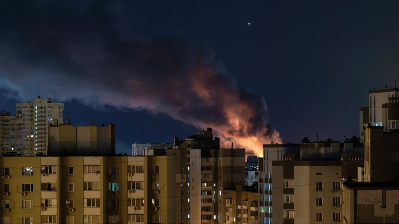 kyiv ukraine  aug 28 2025 smoke from fires rises