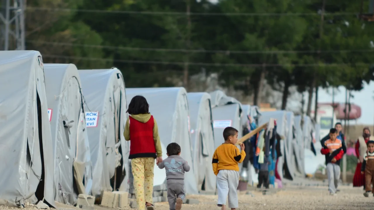 people in refugee camp