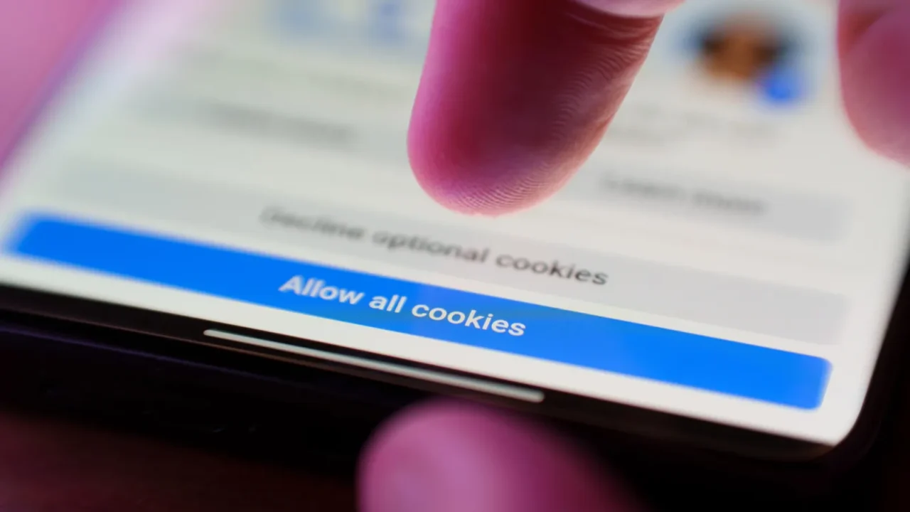 pressing allow all cookies button on internet webpage internet browsing
